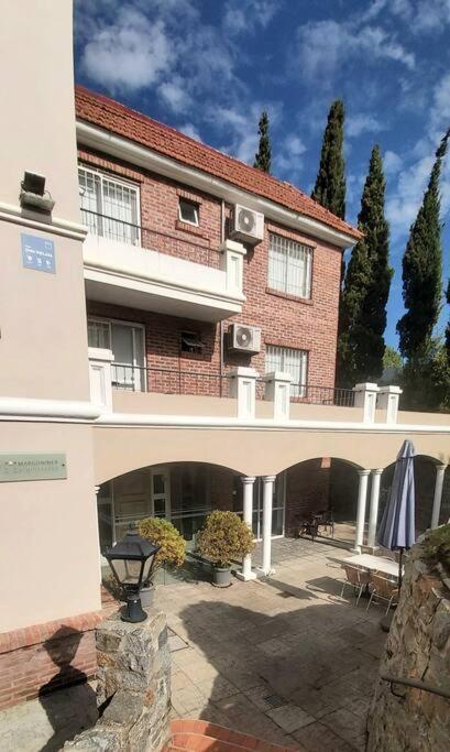 Hermoso, En El Corazon De Carrasco. Apartamento Montevideo